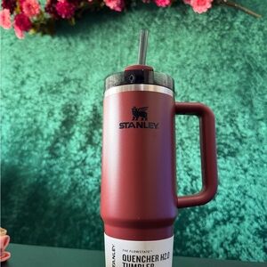 Stanley Burgundy Quencher H2.0 Tumbler with Handle